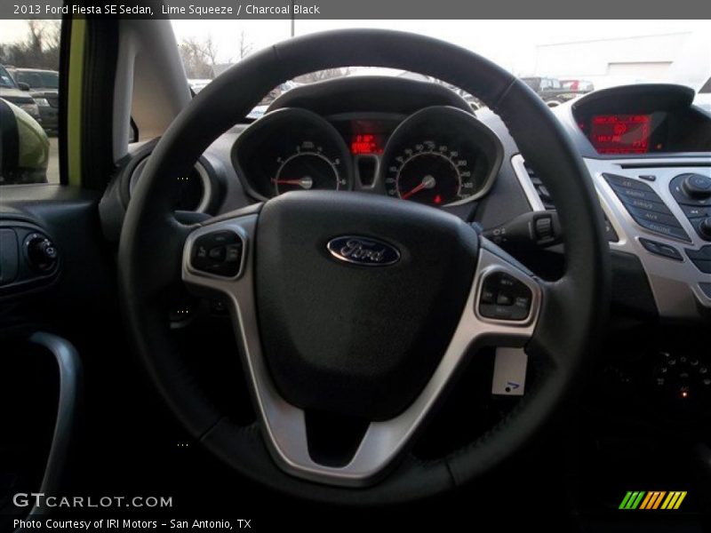 Lime Squeeze / Charcoal Black 2013 Ford Fiesta SE Sedan