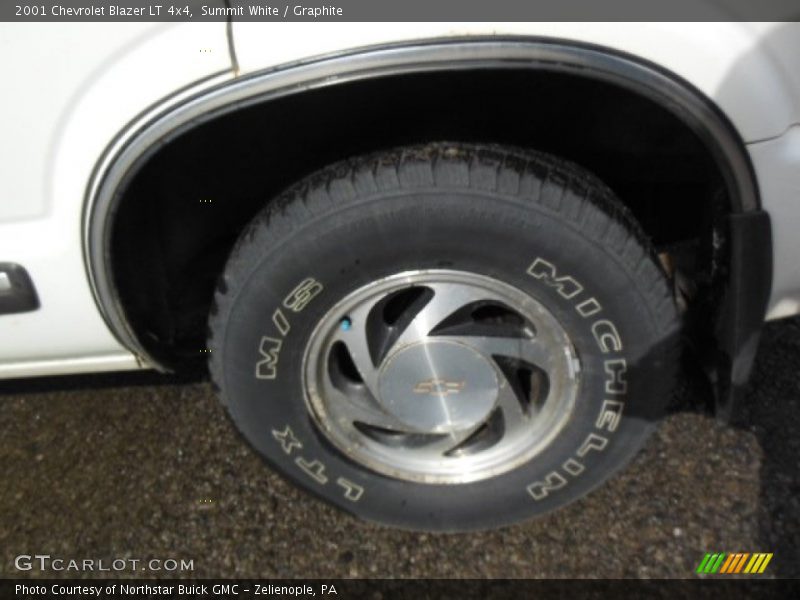Summit White / Graphite 2001 Chevrolet Blazer LT 4x4
