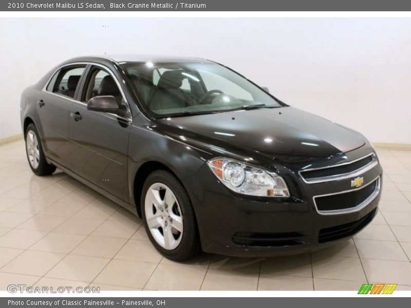Front 3/4 View of 2010 Malibu LS Sedan