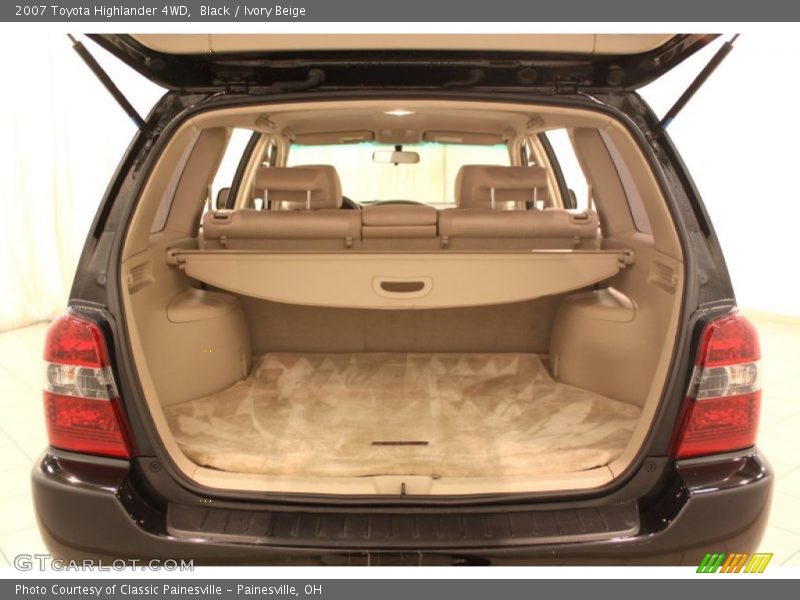  2007 Highlander 4WD Trunk