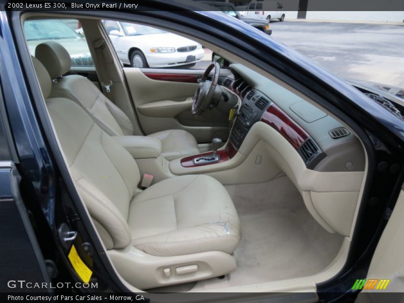 Front Seat of 2002 ES 300