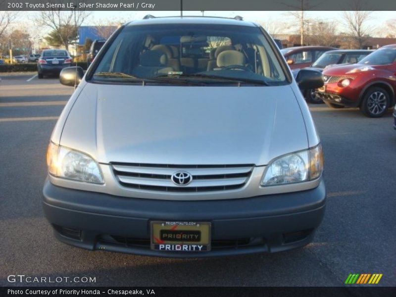 Silver Shadow Pearl / Gray 2002 Toyota Sienna LE