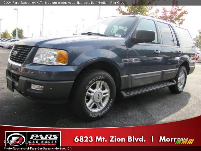 Medium Wedgewood Blue Metallic / Medium Flint Gray 2004 Ford Expedition XLT