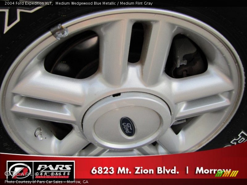 Medium Wedgewood Blue Metallic / Medium Flint Gray 2004 Ford Expedition XLT