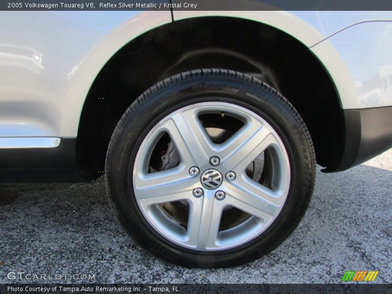 Reflex Silver Metallic / Kristal Grey 2005 Volkswagen Touareg V8