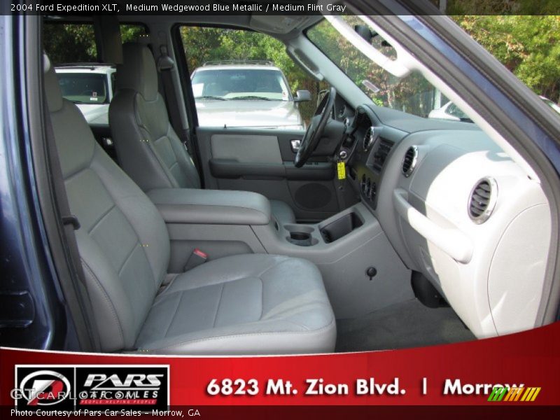 Medium Wedgewood Blue Metallic / Medium Flint Gray 2004 Ford Expedition XLT