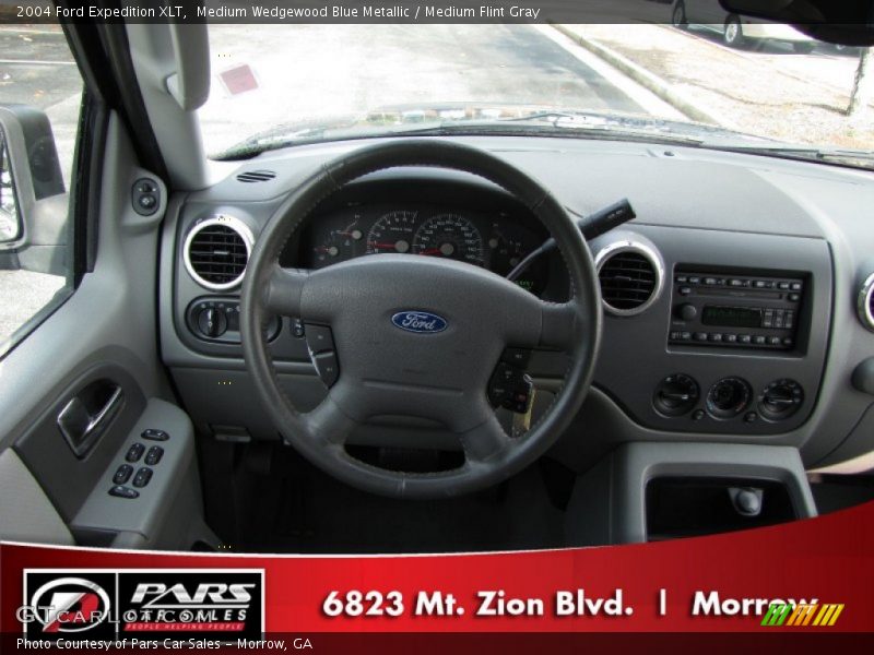 Medium Wedgewood Blue Metallic / Medium Flint Gray 2004 Ford Expedition XLT
