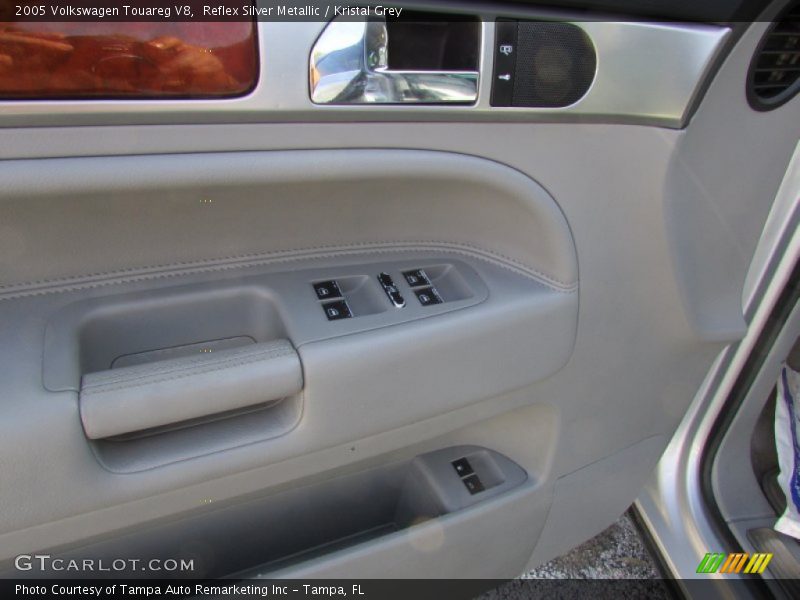 Reflex Silver Metallic / Kristal Grey 2005 Volkswagen Touareg V8