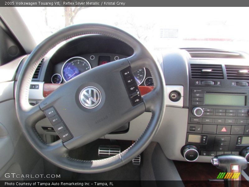 Reflex Silver Metallic / Kristal Grey 2005 Volkswagen Touareg V8