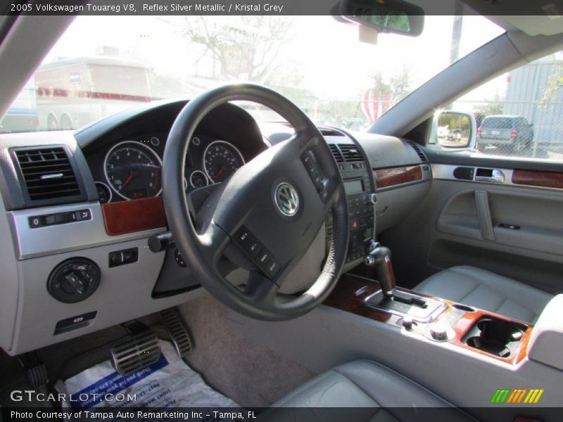 Reflex Silver Metallic / Kristal Grey 2005 Volkswagen Touareg V8