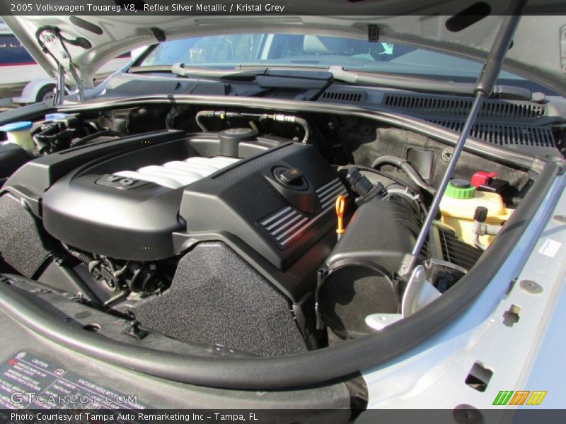 Reflex Silver Metallic / Kristal Grey 2005 Volkswagen Touareg V8