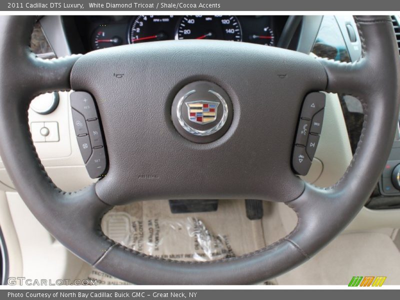 White Diamond Tricoat / Shale/Cocoa Accents 2011 Cadillac DTS Luxury