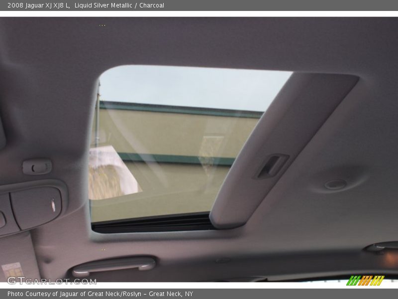 Sunroof of 2008 XJ XJ8 L