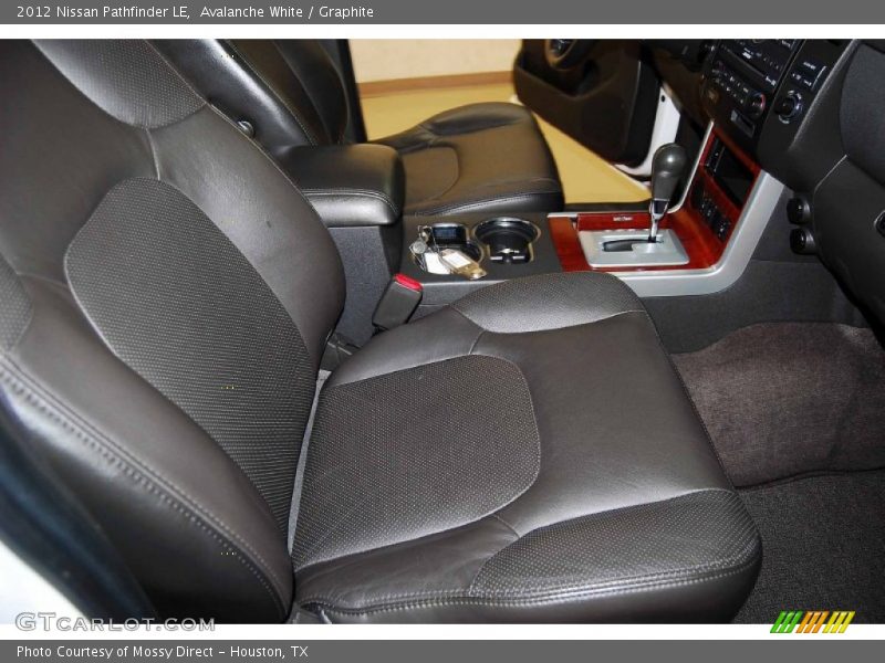 Avalanche White / Graphite 2012 Nissan Pathfinder LE