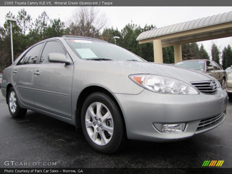 Mineral Green Opalescent / Taupe 2005 Toyota Camry XLE V6