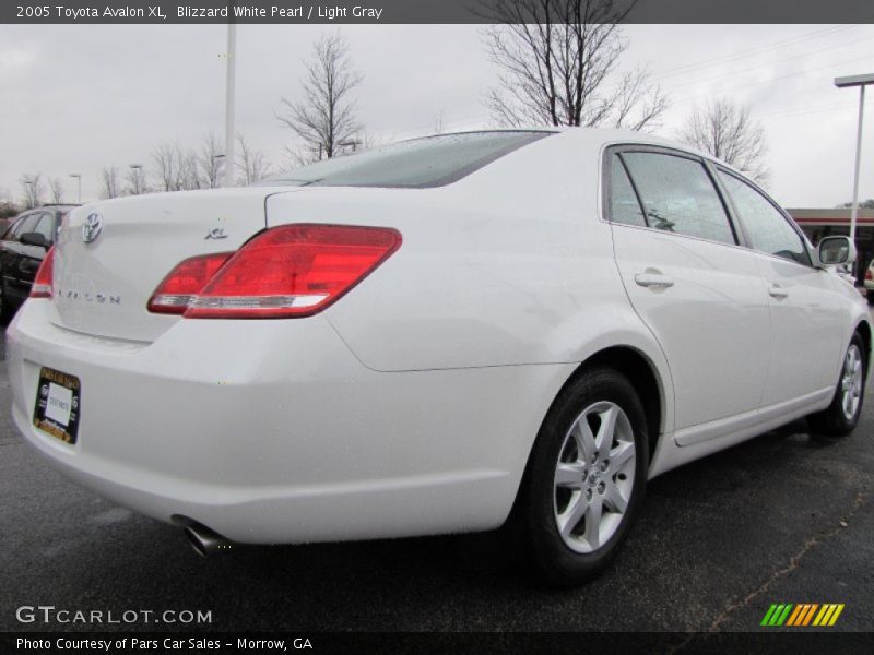 Blizzard White Pearl / Light Gray 2005 Toyota Avalon XL