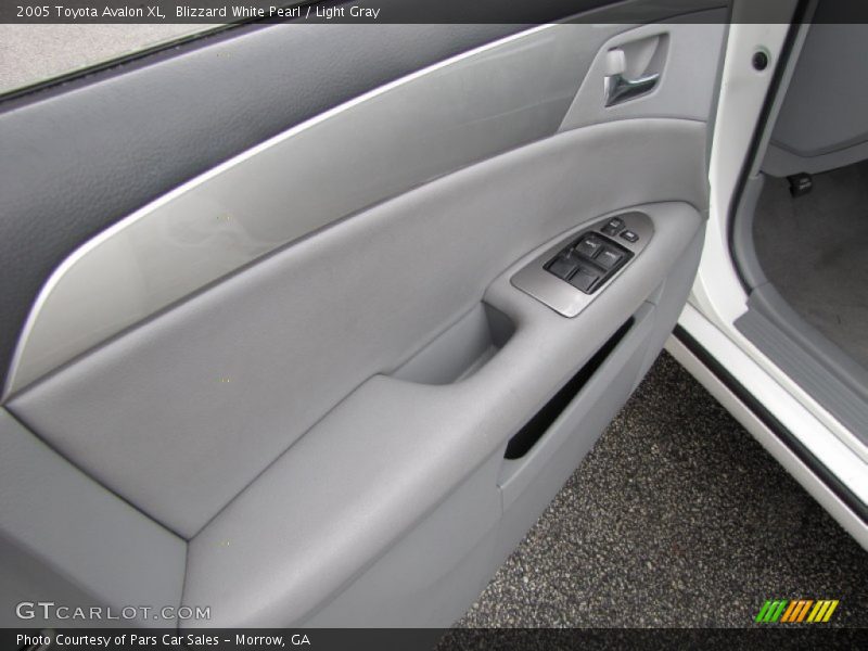 Blizzard White Pearl / Light Gray 2005 Toyota Avalon XL