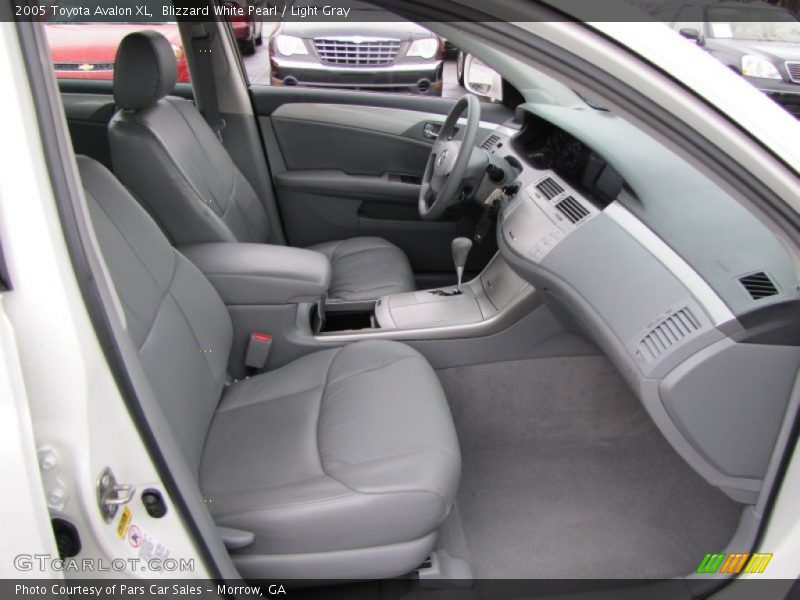 Blizzard White Pearl / Light Gray 2005 Toyota Avalon XL