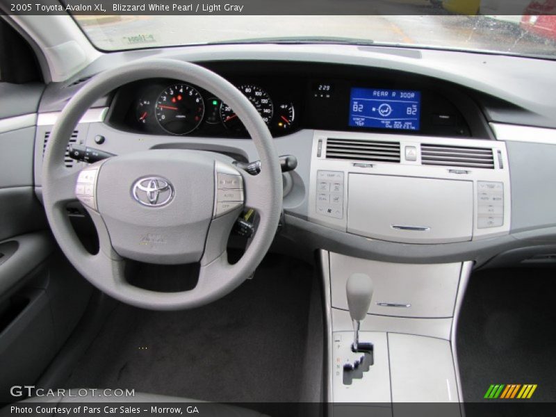 Blizzard White Pearl / Light Gray 2005 Toyota Avalon XL