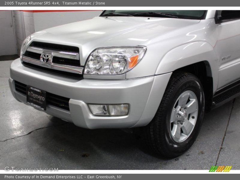 Titanium Metallic / Stone 2005 Toyota 4Runner SR5 4x4