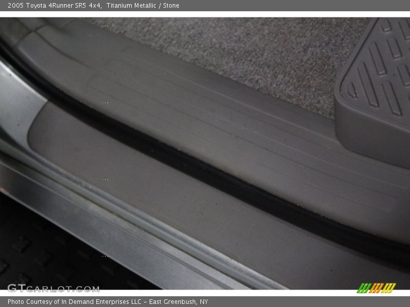 Titanium Metallic / Stone 2005 Toyota 4Runner SR5 4x4