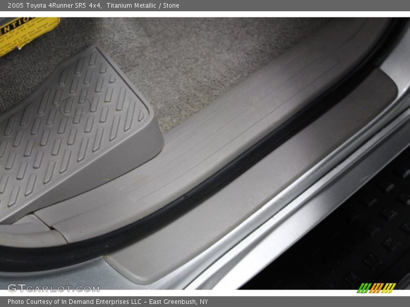Titanium Metallic / Stone 2005 Toyota 4Runner SR5 4x4