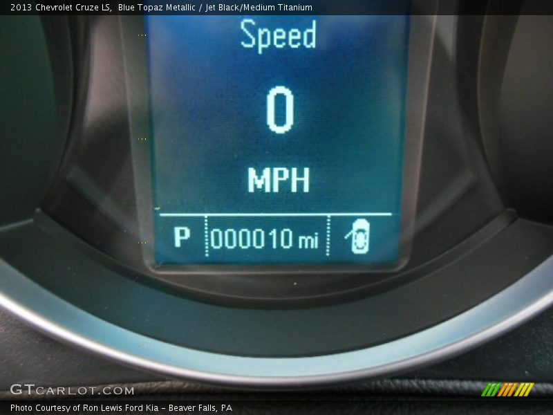 Blue Topaz Metallic / Jet Black/Medium Titanium 2013 Chevrolet Cruze LS
