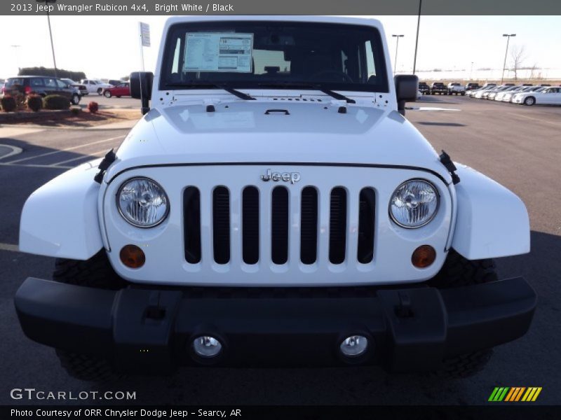 Bright White / Black 2013 Jeep Wrangler Rubicon 4x4