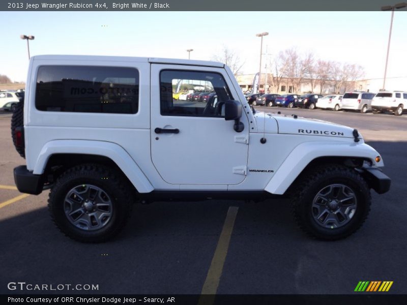 Bright White / Black 2013 Jeep Wrangler Rubicon 4x4