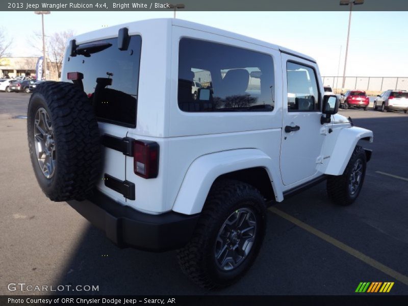 Bright White / Black 2013 Jeep Wrangler Rubicon 4x4