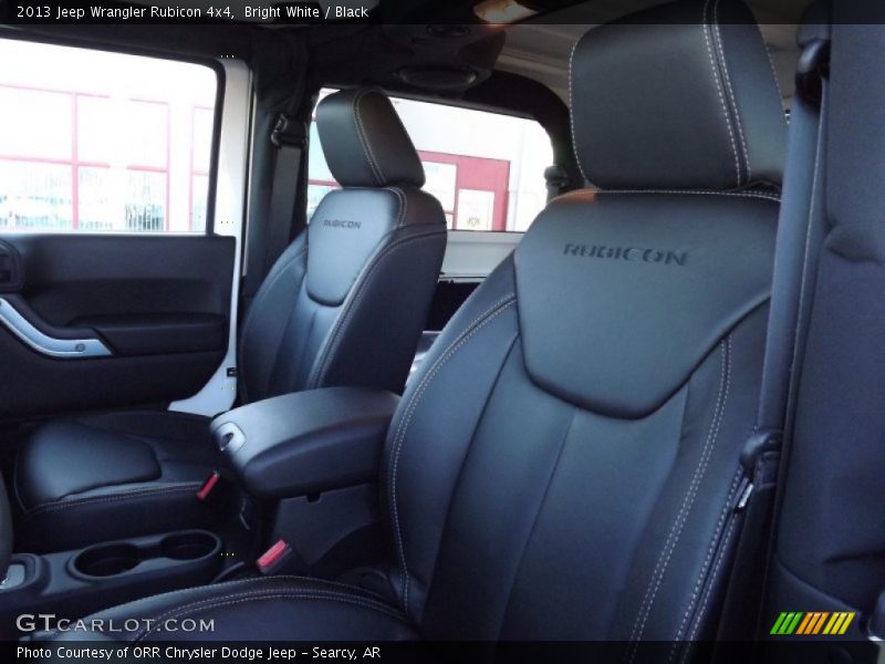 Bright White / Black 2013 Jeep Wrangler Rubicon 4x4
