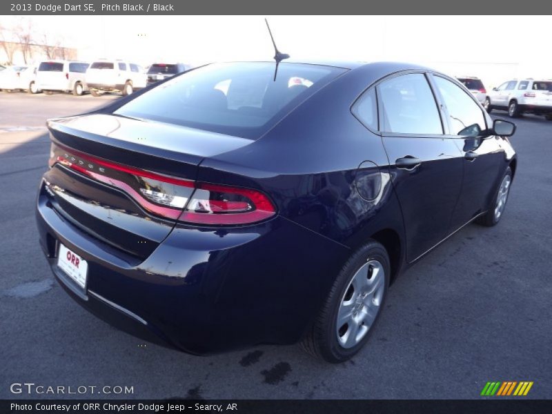 Pitch Black / Black 2013 Dodge Dart SE