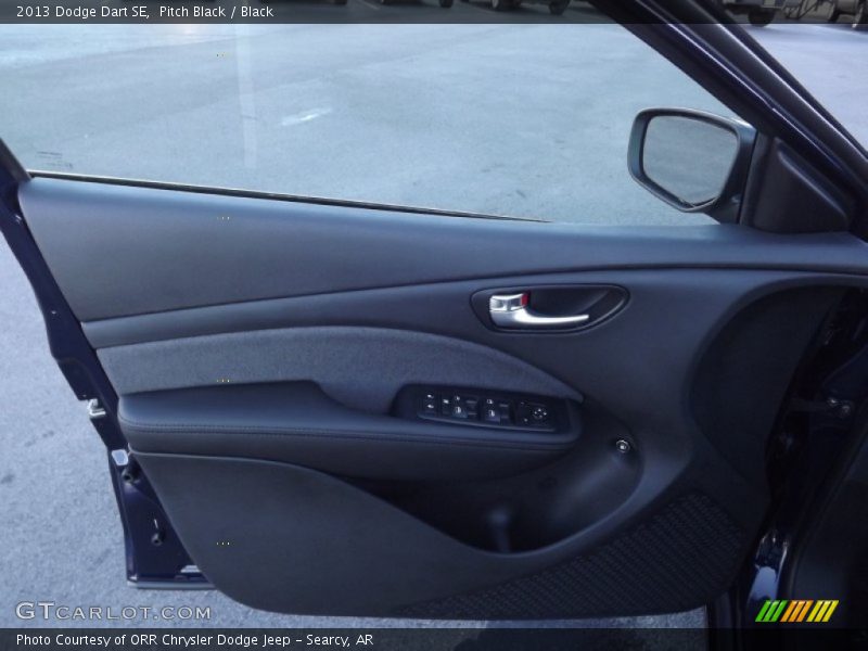 Pitch Black / Black 2013 Dodge Dart SE