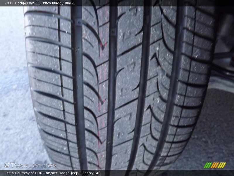 Pitch Black / Black 2013 Dodge Dart SE