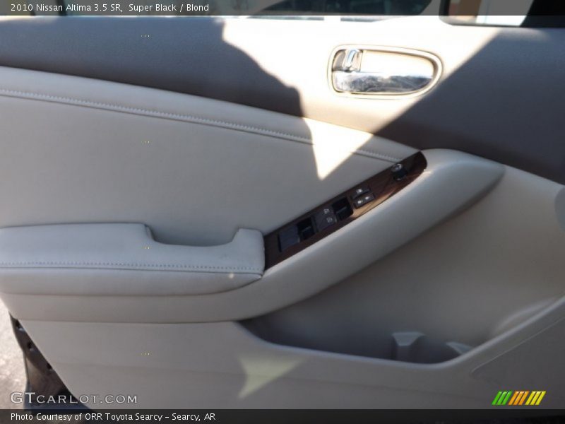 Super Black / Blond 2010 Nissan Altima 3.5 SR
