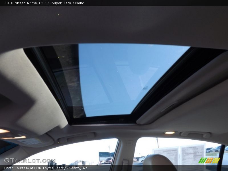 Super Black / Blond 2010 Nissan Altima 3.5 SR