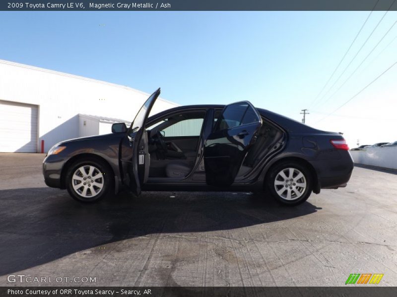 Magnetic Gray Metallic / Ash 2009 Toyota Camry LE V6