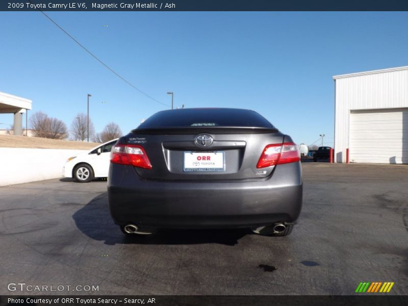 Magnetic Gray Metallic / Ash 2009 Toyota Camry LE V6