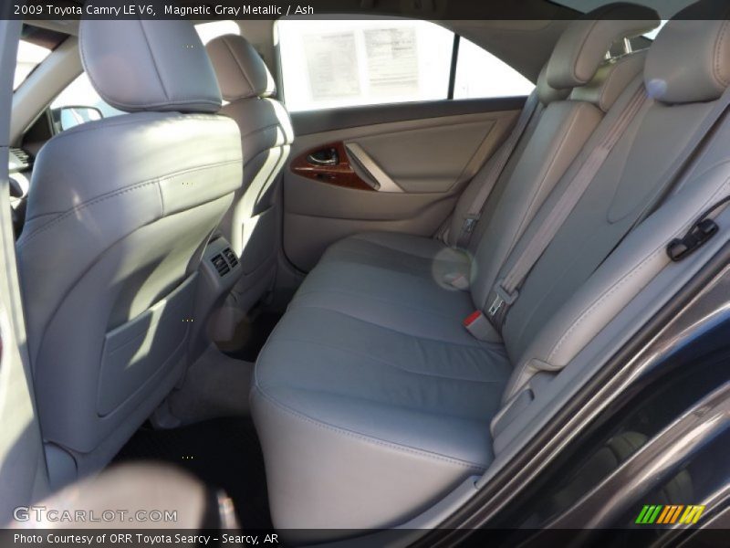 Magnetic Gray Metallic / Ash 2009 Toyota Camry LE V6