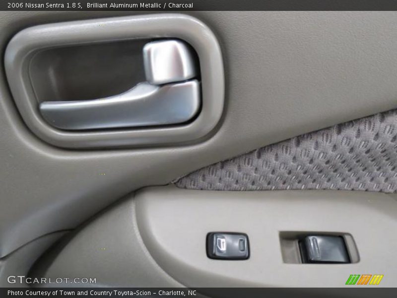 Brilliant Aluminum Metallic / Charcoal 2006 Nissan Sentra 1.8 S