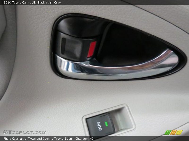 Black / Ash Gray 2010 Toyota Camry LE