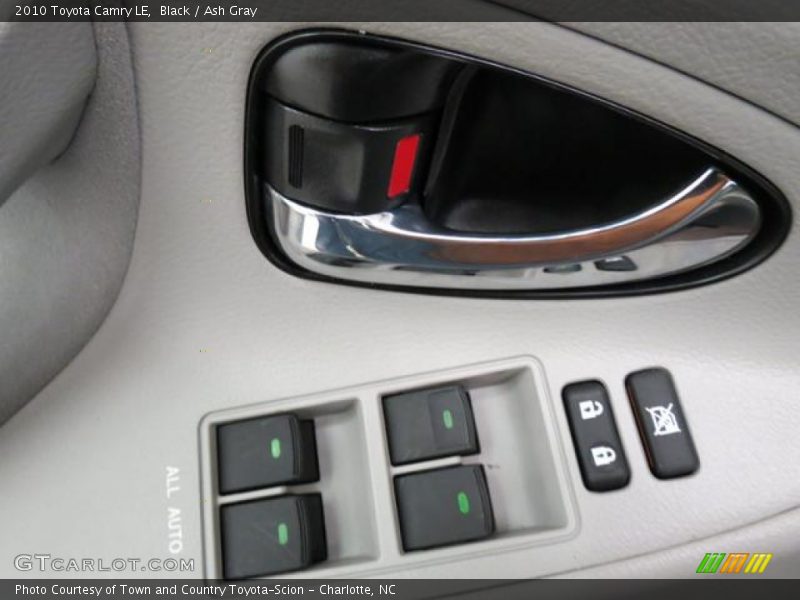 Black / Ash Gray 2010 Toyota Camry LE