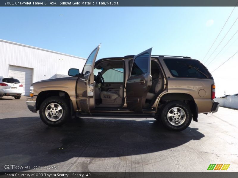 Sunset Gold Metallic / Tan/Neutral 2001 Chevrolet Tahoe LT 4x4