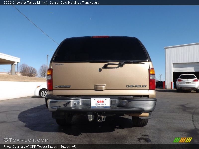 Sunset Gold Metallic / Tan/Neutral 2001 Chevrolet Tahoe LT 4x4