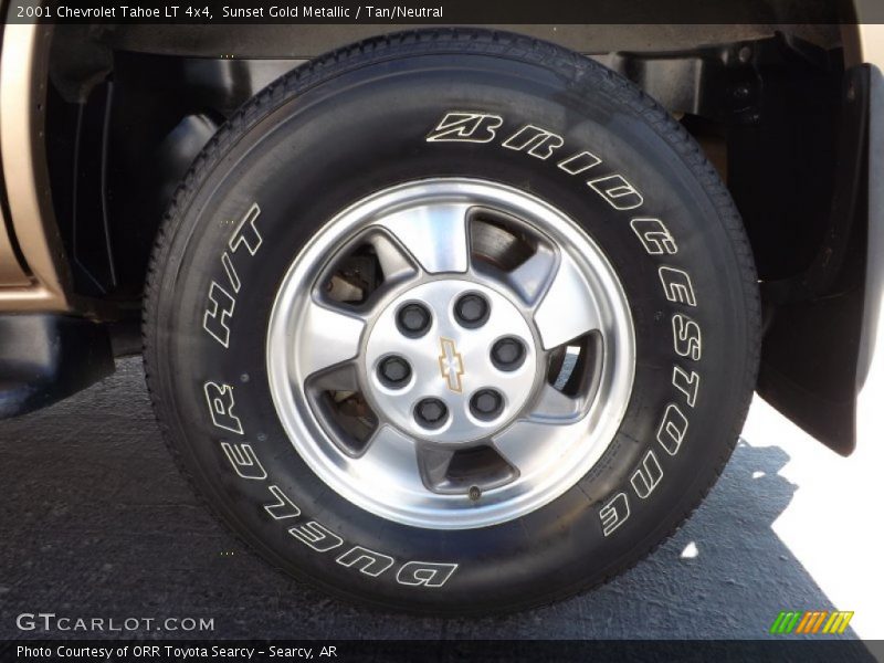 Sunset Gold Metallic / Tan/Neutral 2001 Chevrolet Tahoe LT 4x4