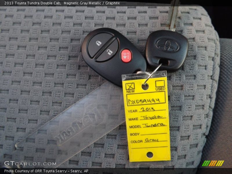 Magnetic Gray Metallic / Graphite 2013 Toyota Tundra Double Cab