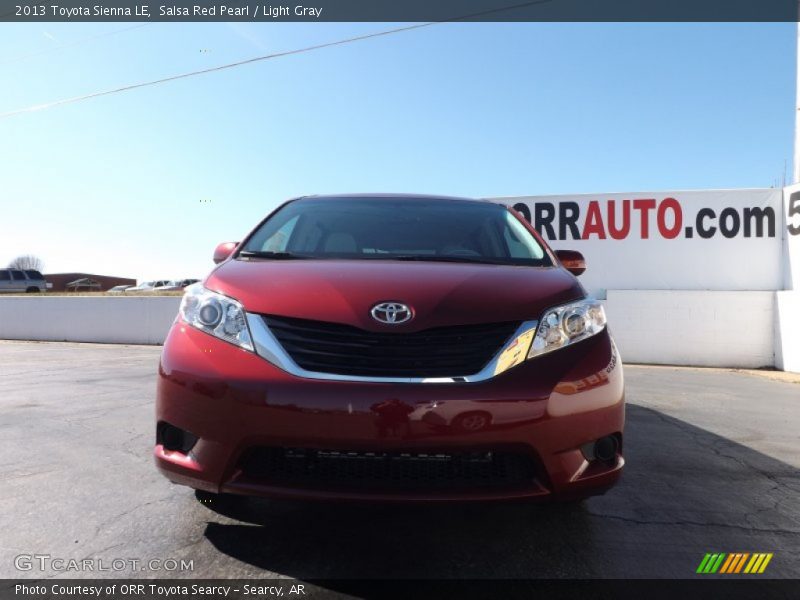 Salsa Red Pearl / Light Gray 2013 Toyota Sienna LE