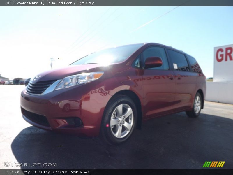 Salsa Red Pearl / Light Gray 2013 Toyota Sienna LE