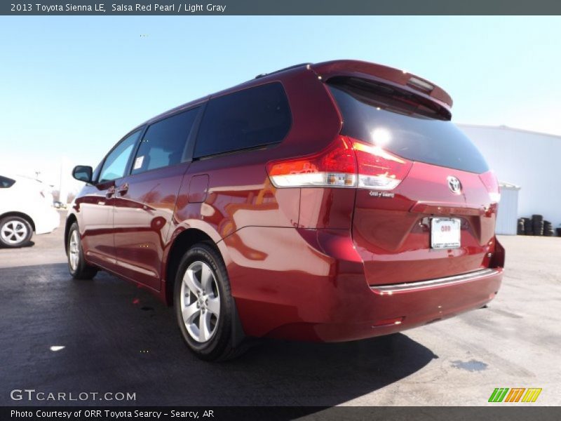 Salsa Red Pearl / Light Gray 2013 Toyota Sienna LE