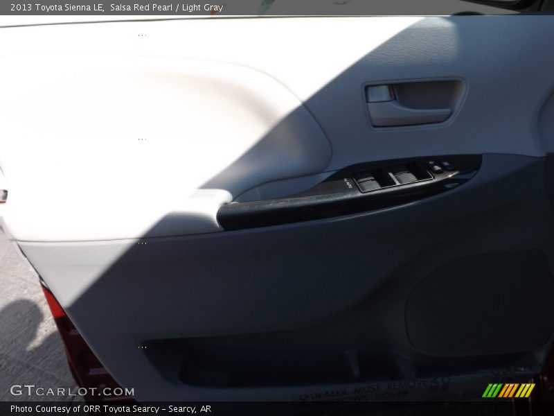Salsa Red Pearl / Light Gray 2013 Toyota Sienna LE